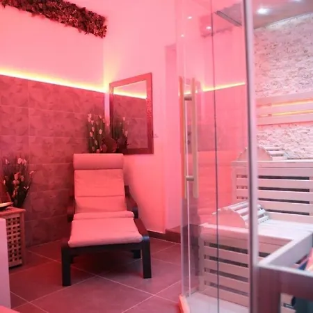 Apartment In Mit Terrasse, Grill Und Garten Crikvenica